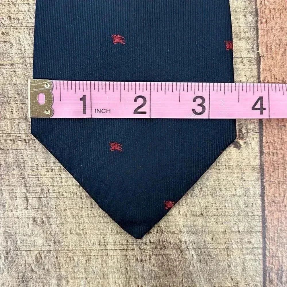 Vintage Burberrys Logo Print Tie 100% Pure Silk Made in USA - Picture 7 of 7